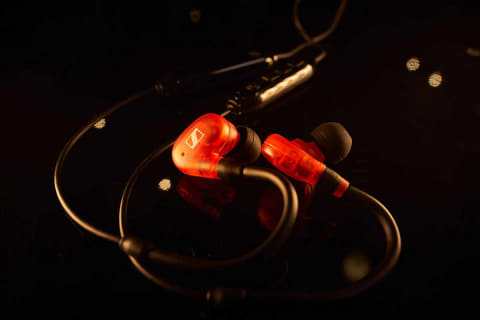 ゼンハイザー、新イヤフォン「IE 100 PRO」とBTケーブルを約2万円で