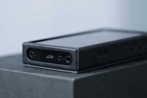 FiiOのDAP「M11S」と“一体感も完璧”な専用ケース - AV Watch