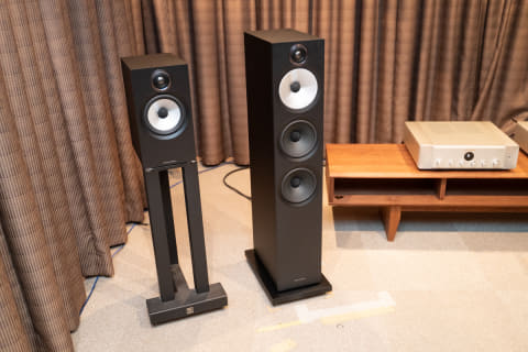 高価なブックシェルフ VS 手頃なフロア型どっちがいい?”B&W 600/700で