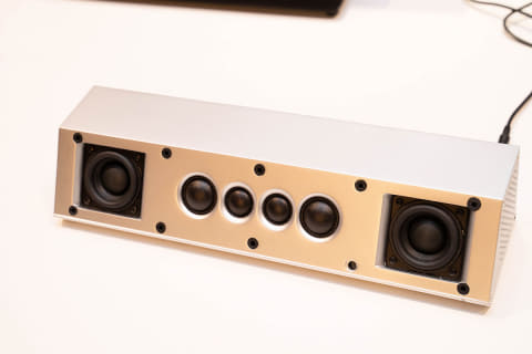 レビュー】机に置けるサイズで衝撃の立体音響「OPSODIS 1」を聴く