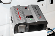 三菱自動車、EVから電力を供給できる「MiEV power BOX」発売 - Car Watch