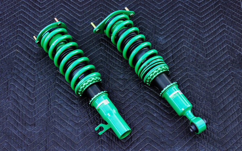 テインのサスペンションキットを装着したマツダ「CX-60」を