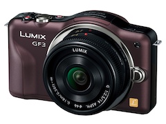 パナソニック、ストロボ内蔵で世界最小最軽量「LUMIX DMC-GF3