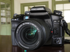 オールドデジカメの凱旋：コニカミノルタα-7 DIGITAL（2004年