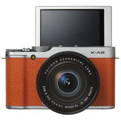 海外発表：自分撮り液晶搭載の「FUJIFILM X-A2」 - デジカメ Watch Watch