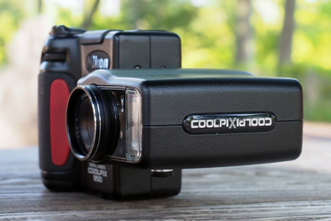オールドデジカメの凱旋：ニコンCOOLPIX 950 - デジカメ Watch