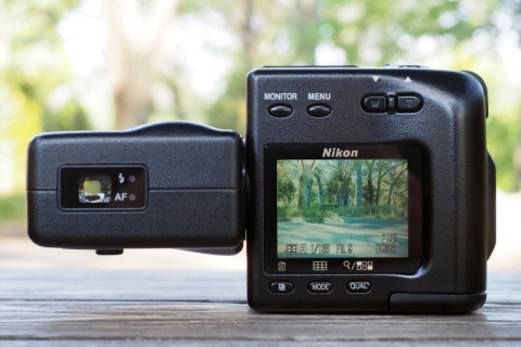 オールドデジカメの凱旋：ニコンCOOLPIX 950 - デジカメ Watch