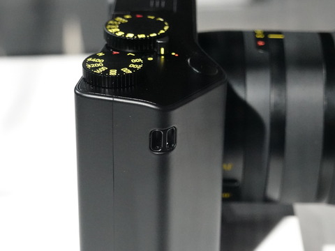 フォトキナ】ZEISSの35mmフルサイズ機「ZX1」詳報 - デジカメ Watch