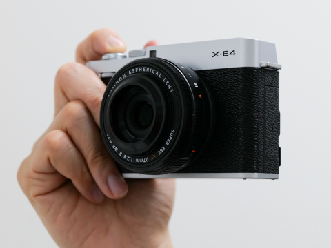 写真で見るFUJIFILM X-E4［外観・機能］ - デジカメ Watch