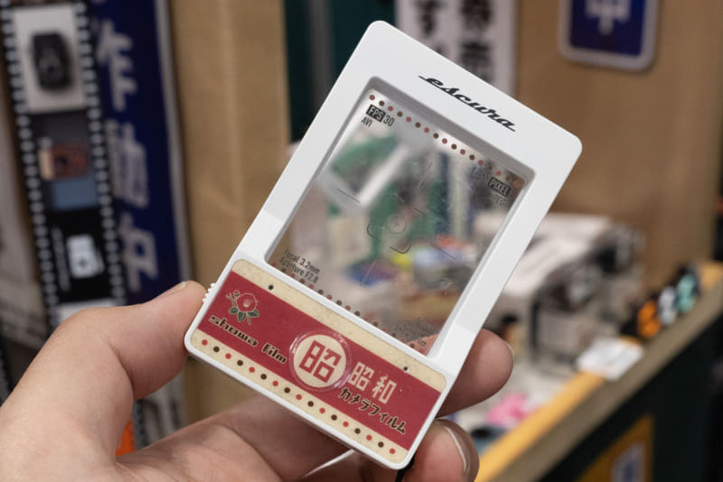 CP+2025】ファインダーだけのカメラ？ Escuraの「InstantSnap