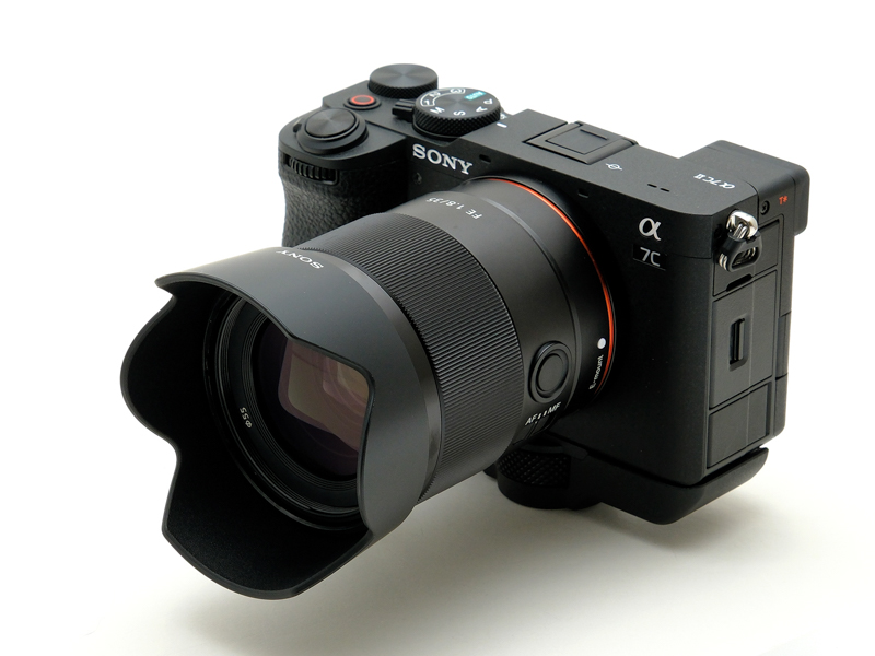 交換レンズレビュー：“小さくて軽い” 35mmAF単焦点レンズを一挙紹介