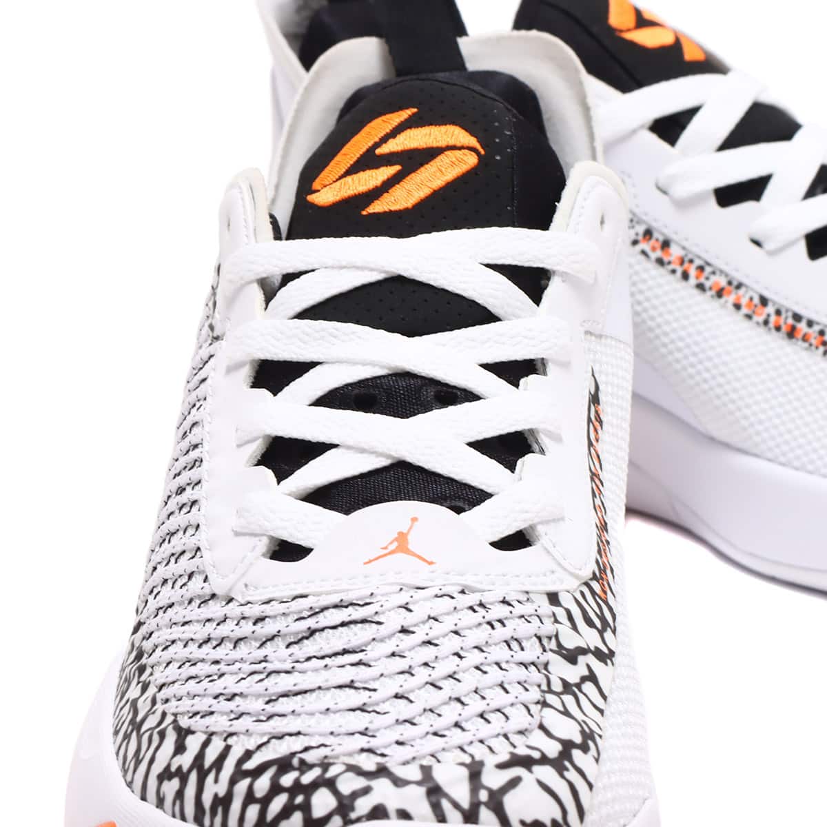 JORDAN BRAND JORDAN LUKA 1 GS WHITE/TOTAL ORANGE-BLACK 23SP-I