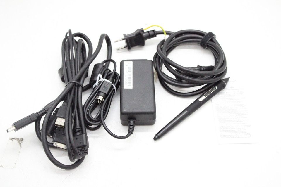 良品 Wacom 液タブ DTK1660 スタンドセット Cinriq 16 ワコム 液晶