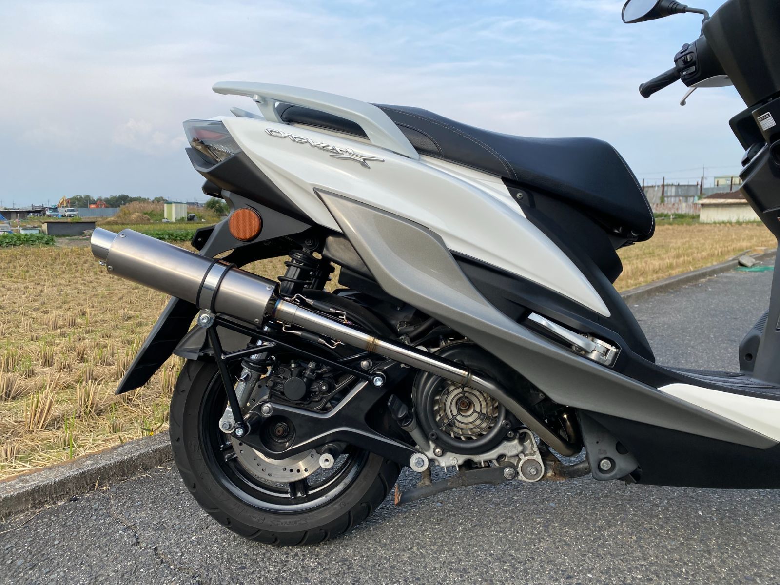 公式 ガレージ バル製 シグナスXマフラー 2025モデルバッフル付き