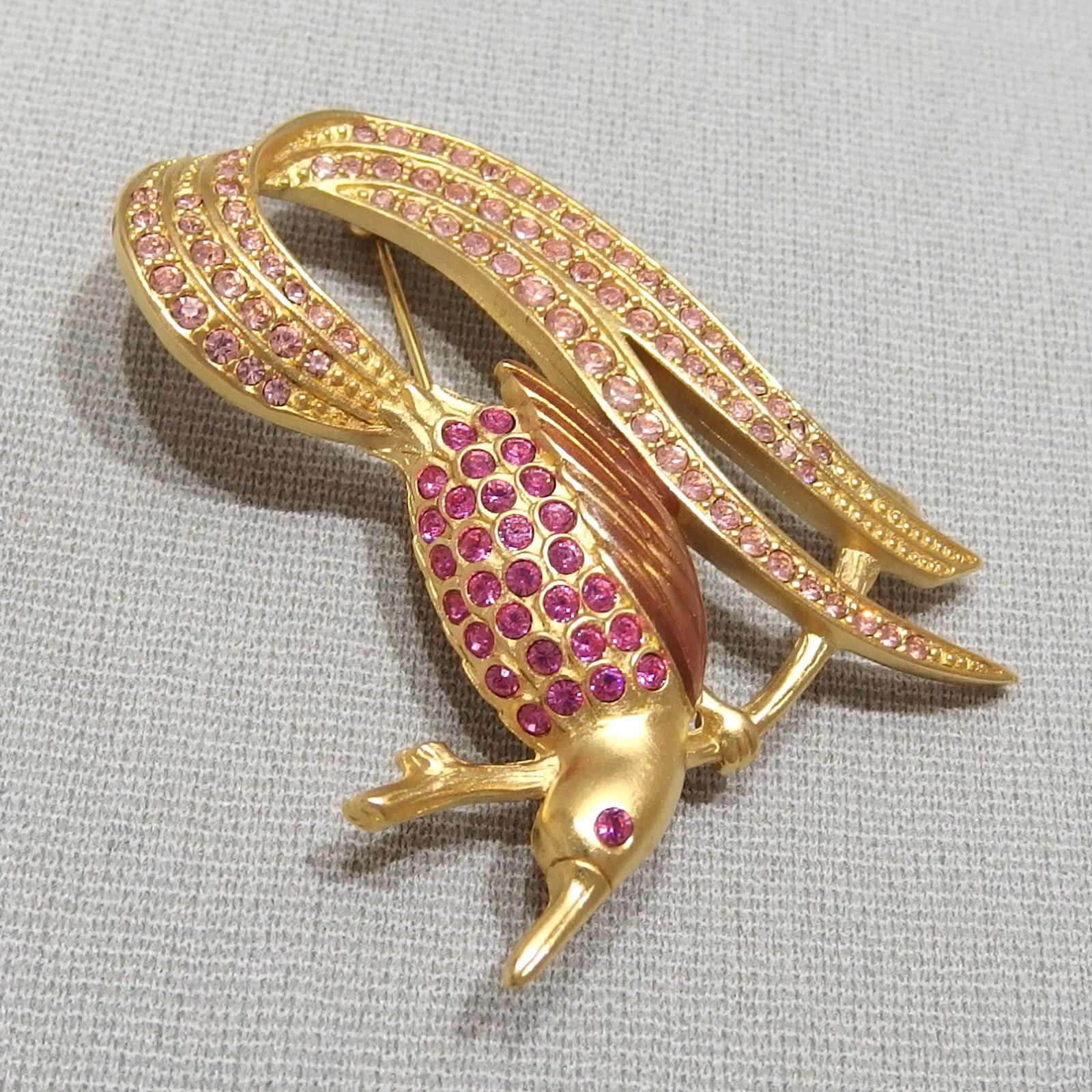 美品☆GIVENCHY 鳥モチーフ ピンクストーン ブローチ ゴールド バード
