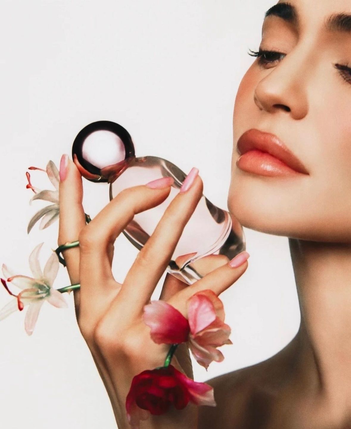 Cosmic Kylie Jenner ♡ 香水 50ml 新作 日本未発売 - メルカリ