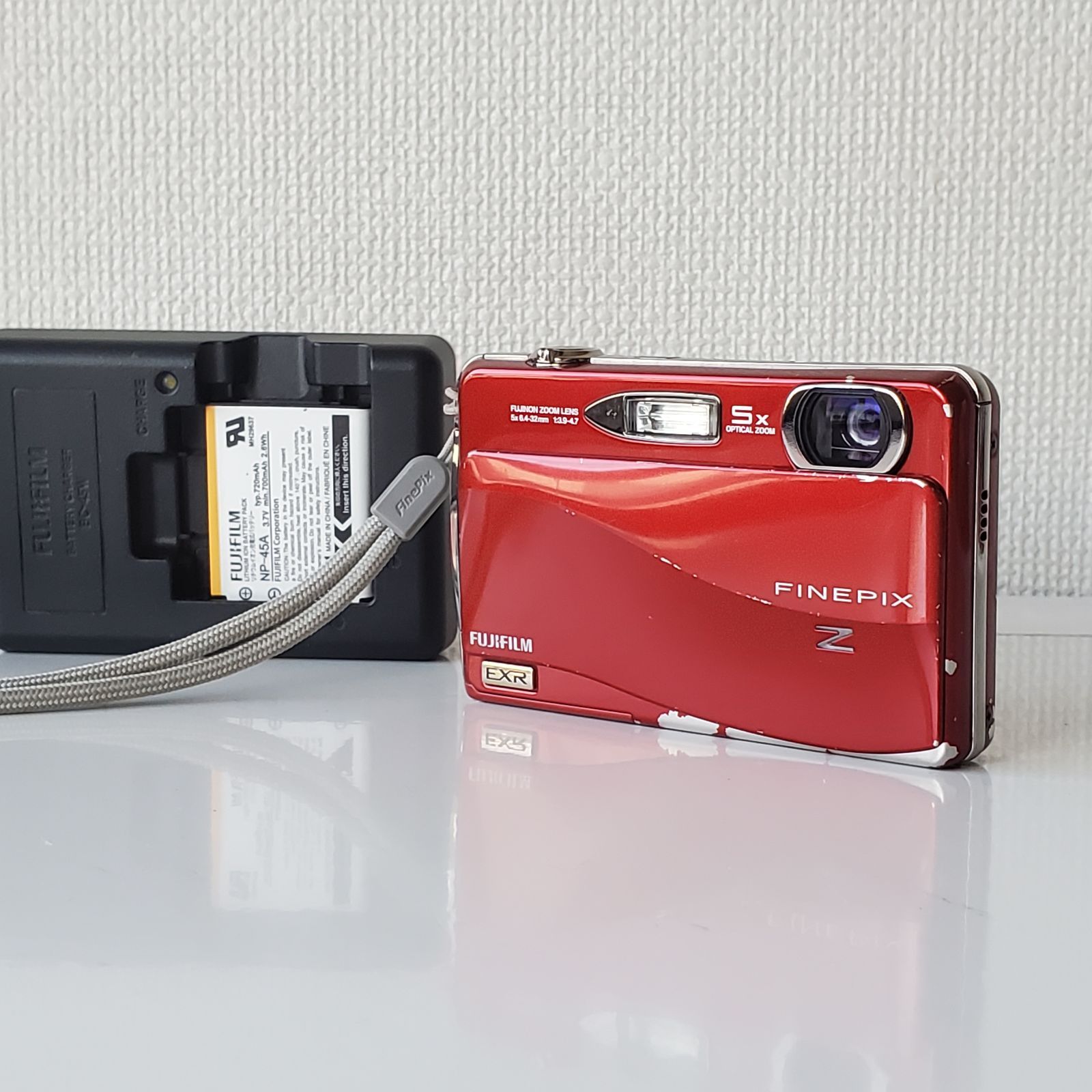 FINEPIX Z20FD青色 デジタルカメラ 本体と充電器 美品作動、充電OK