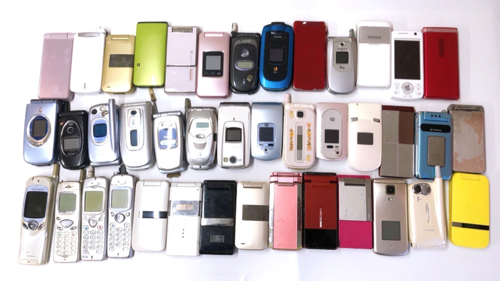 1407-1595】 携帯電話 大量おまとめ 41点 約3.5kg 未選別 ジャンク品