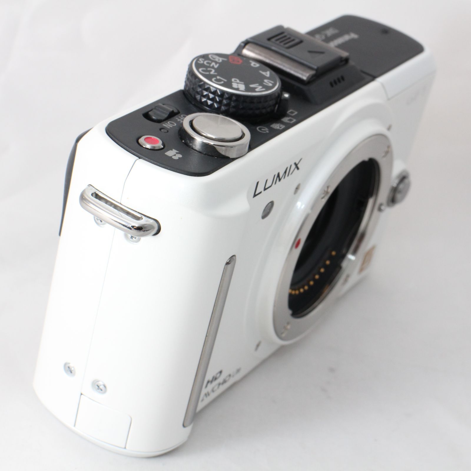 ☆美品☆ Panasonic LUMIX GF1 ボディ ホワイト DMC-GF1 パナソニック