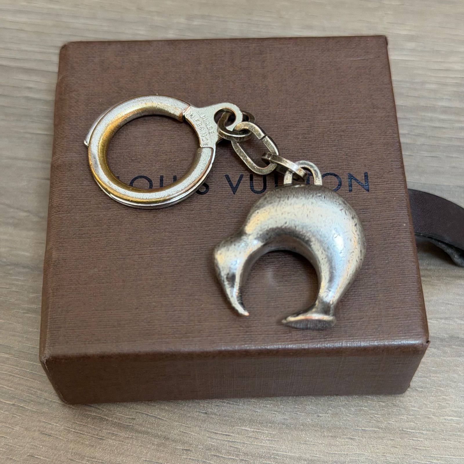 ☆ルイヴィトン キーリング ヴィトンカップ 2003年限定 キウイモチーフ