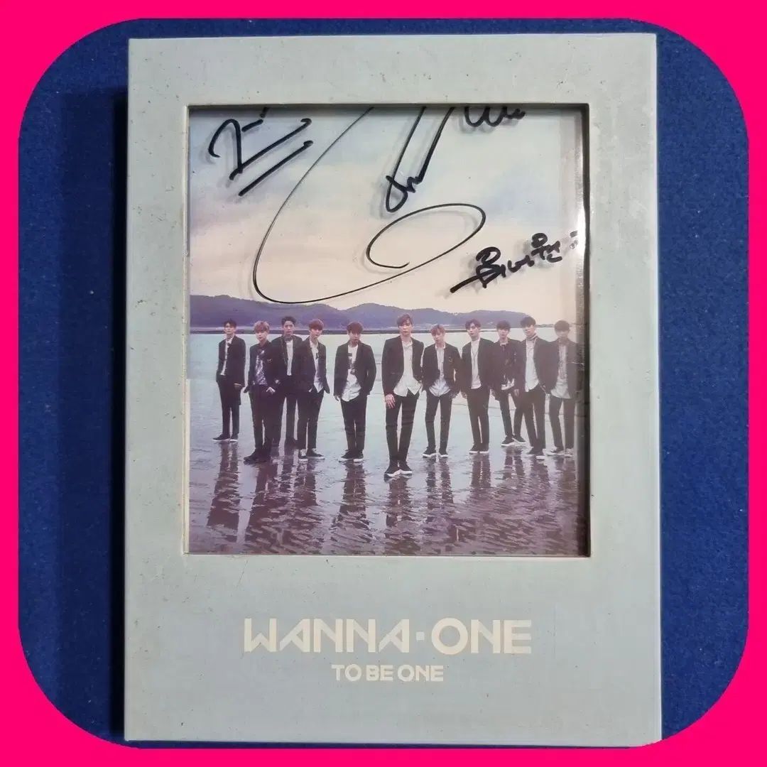 Wanna One(ワナワン) To Be One 付属品完備 サインブック CD - メルカリ