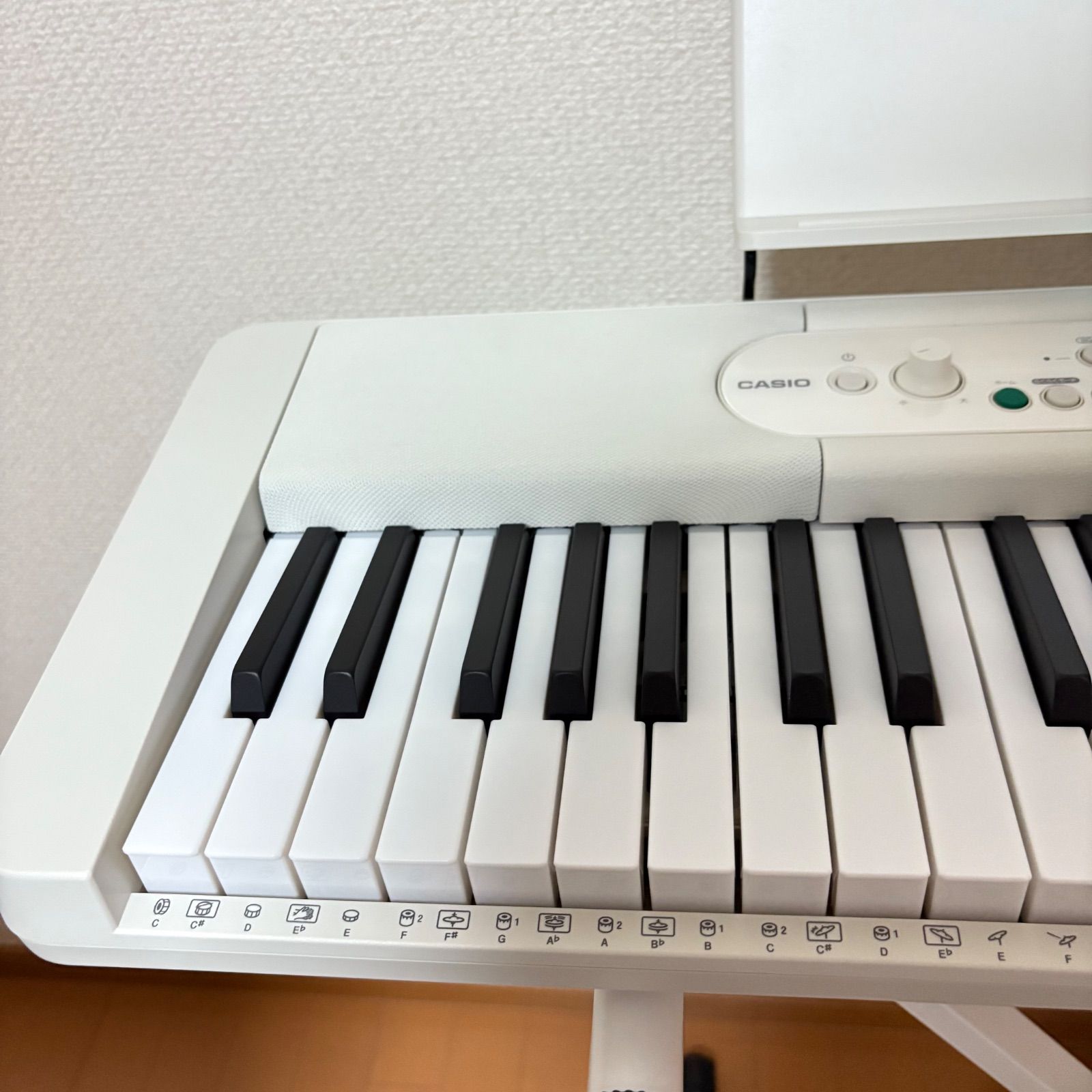 CASIO カシオ 光ナビゲーション キーボード スタンド付 LK-530 2024年