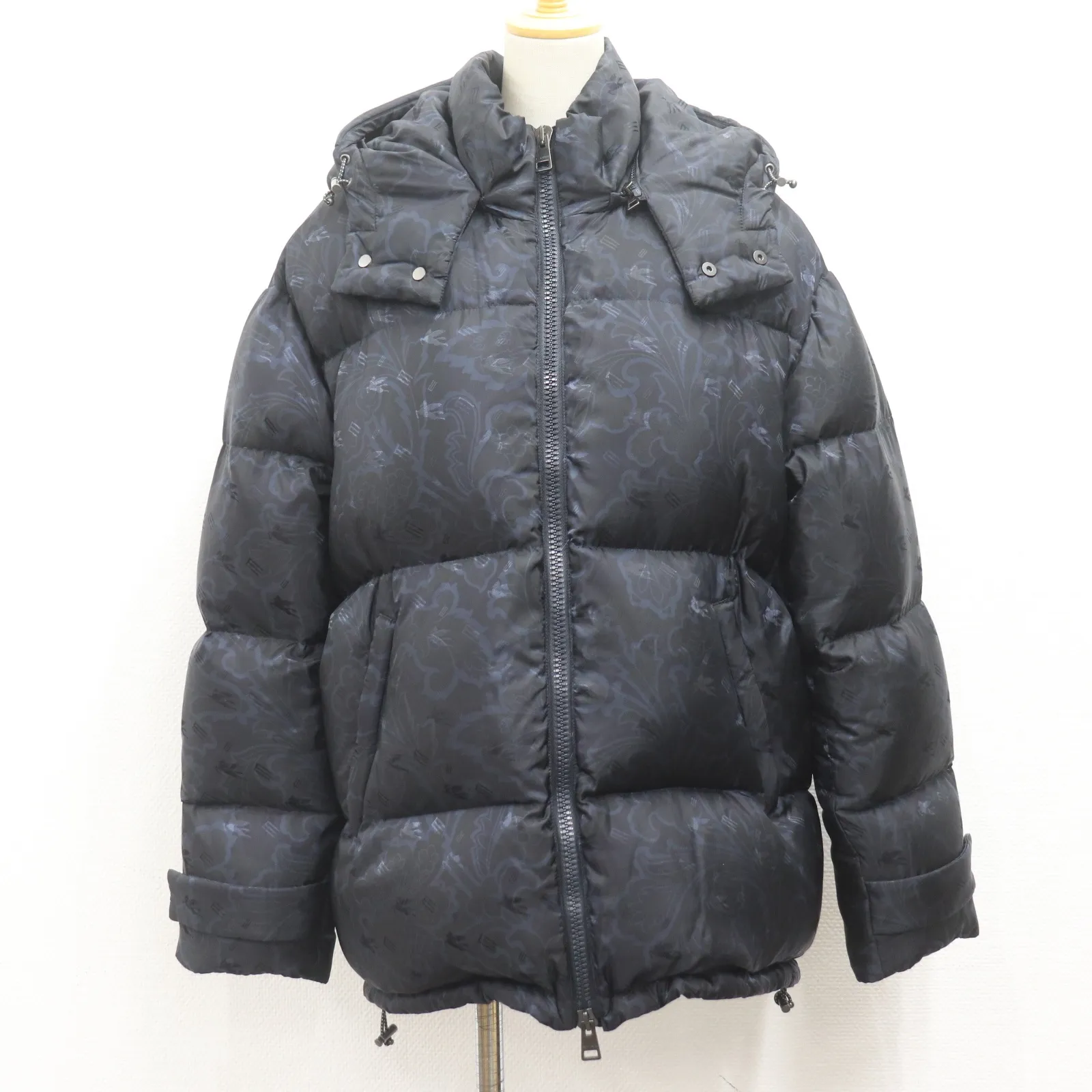 2026年最新】Etro ダウンジャケットの人気アイテム - メルカリ