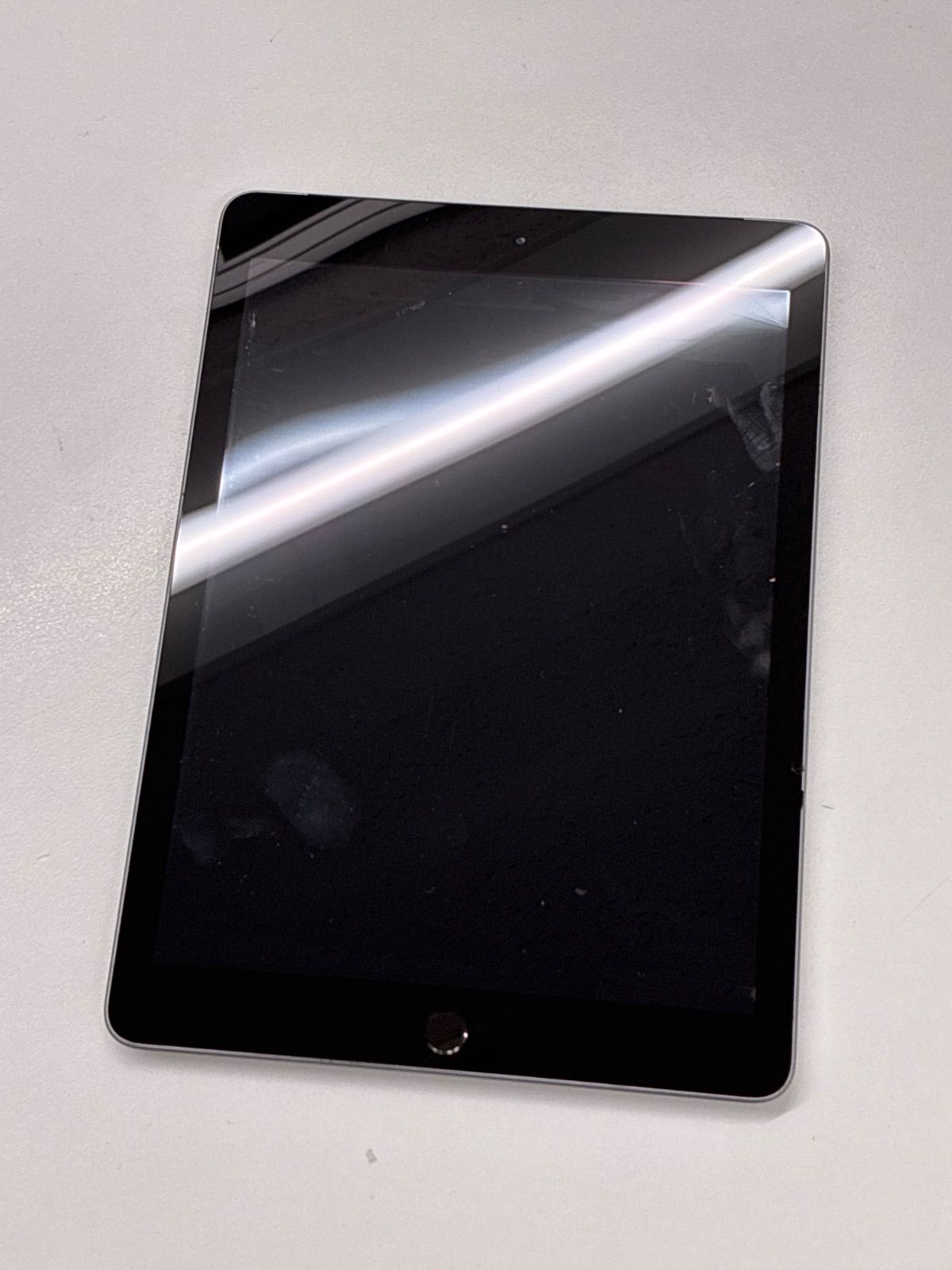 ジャンク／業者向け】Apple iPad 第6世代 Cellular 32GB スペース
