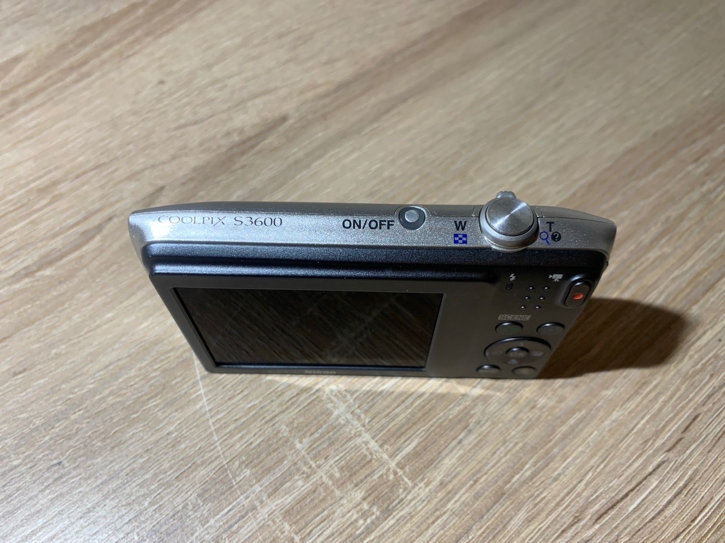 8402 Nikon COOLPIX S3600 シルバー デジカメ - メルカリ