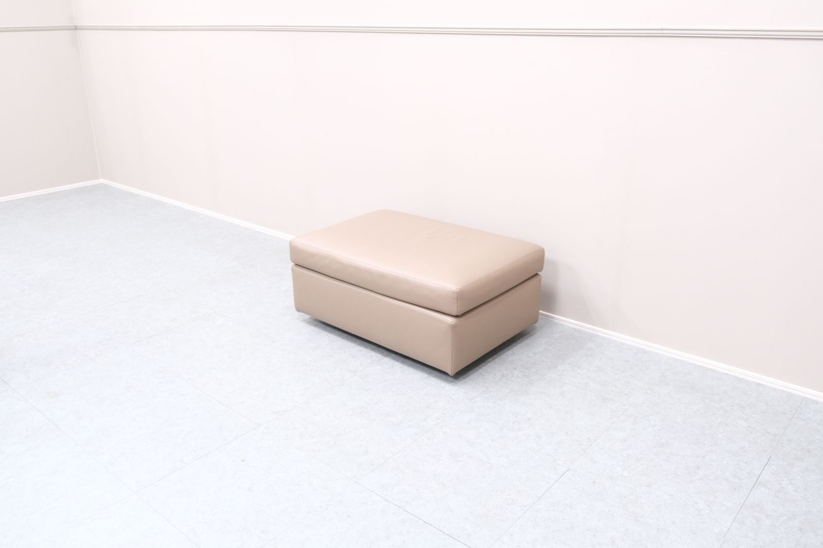 ☆展示極美品☆Cassina ixc. カッシーナ イクスシー レザー オットマン