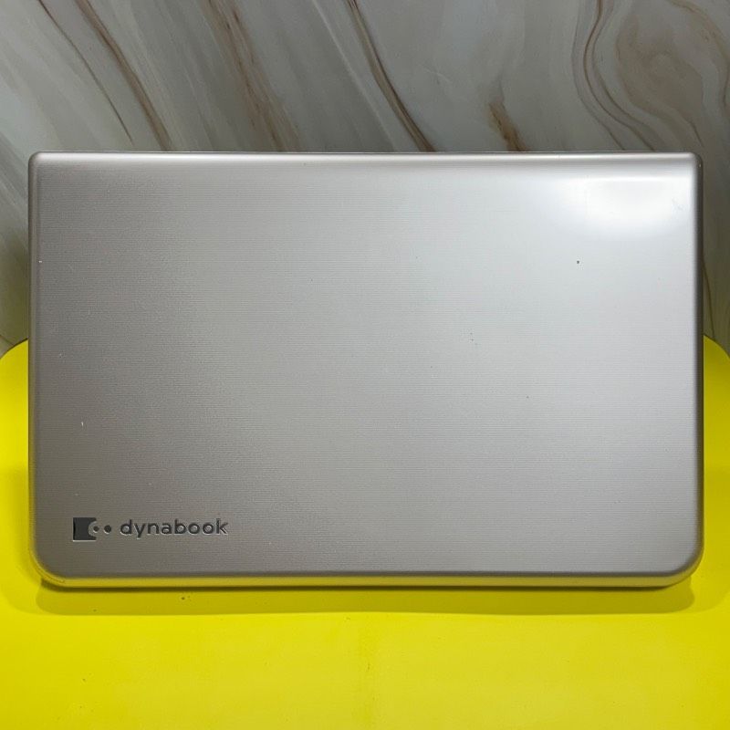 爆速Core i7☆美品☆dynabookノートパソコン☆メモリ8GB 新品SSD