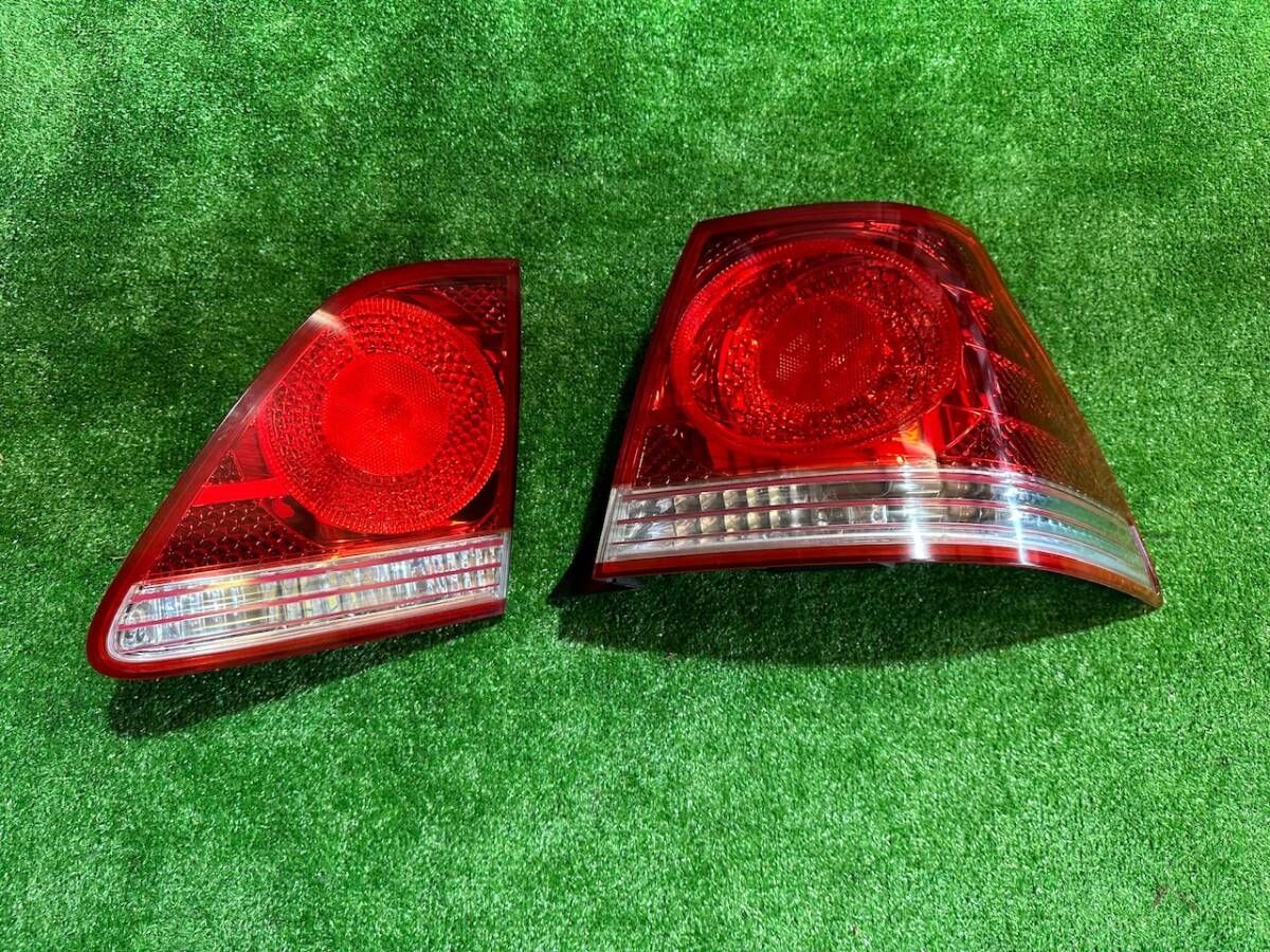 MO2-00110 トヨタ 純正 GRS180 GRS182 18系 クラウン アスリート LED