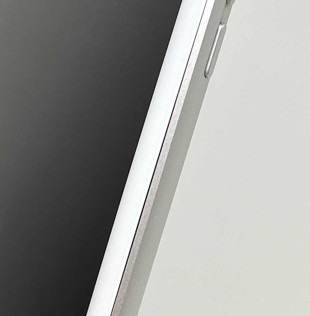 ジャンク】iPad 第8世代 32GB Wi-Fiモデル シルバー MYLA2J/A 10.2