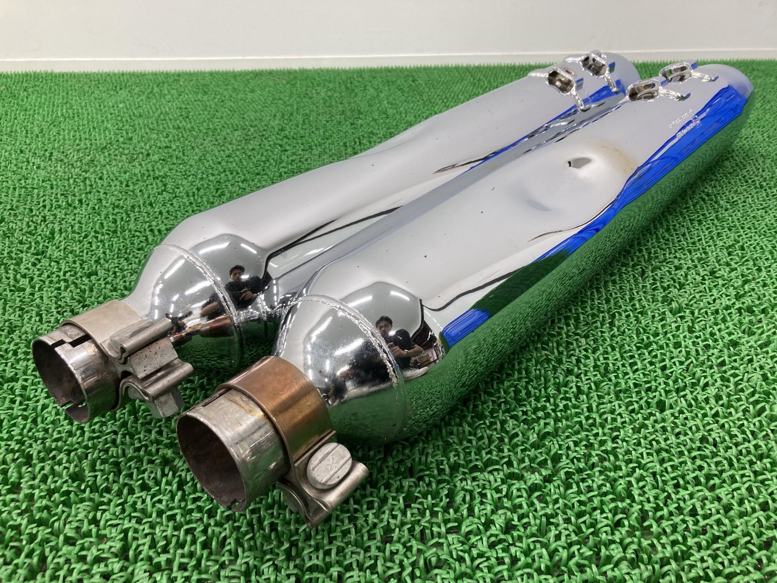 FLTRX1580 サイレンサーマフラー 左右 65748-09/65949-09 ハーレー