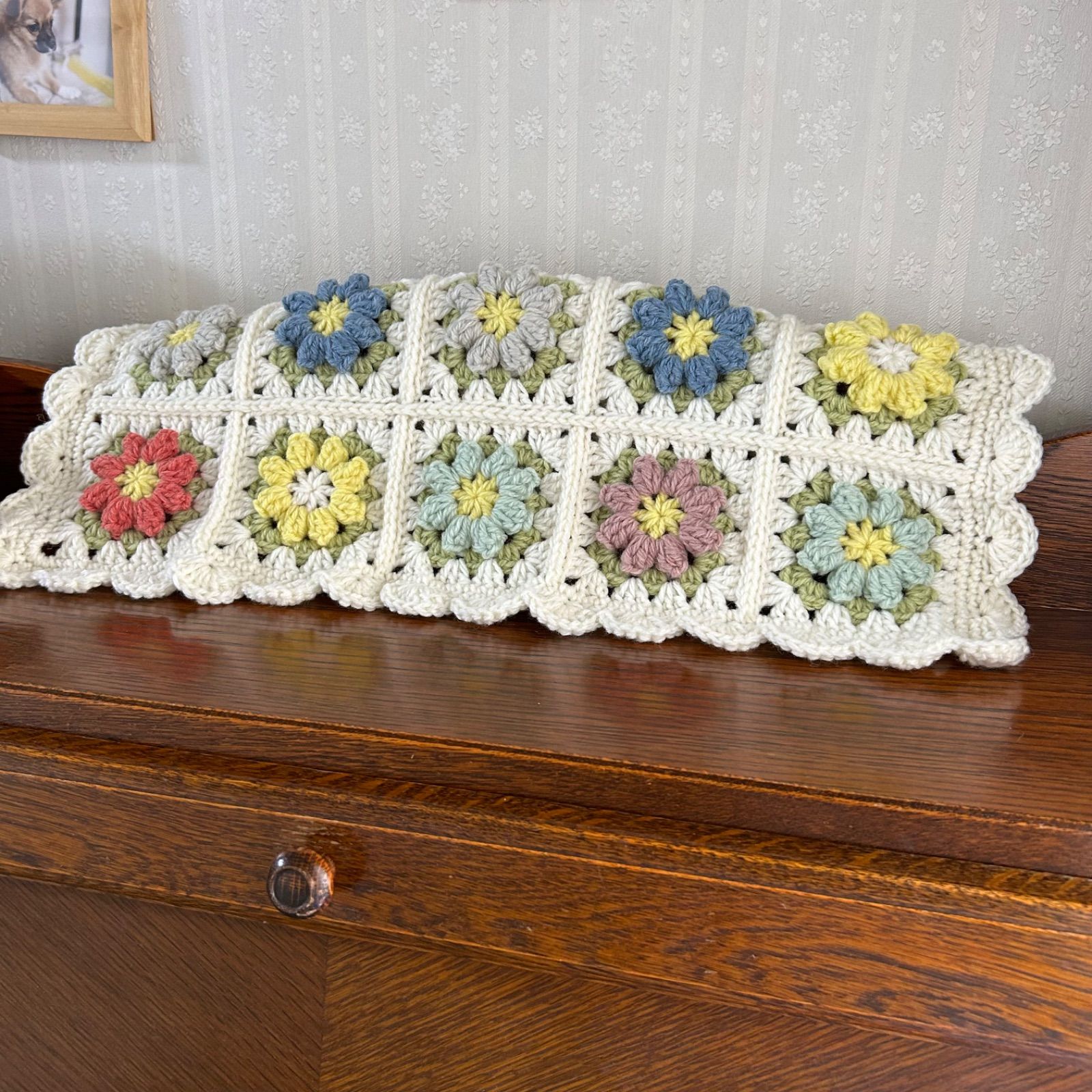 ぷっくり。お花のモチーフ編み マルチカバー 手編み ベッドカバー