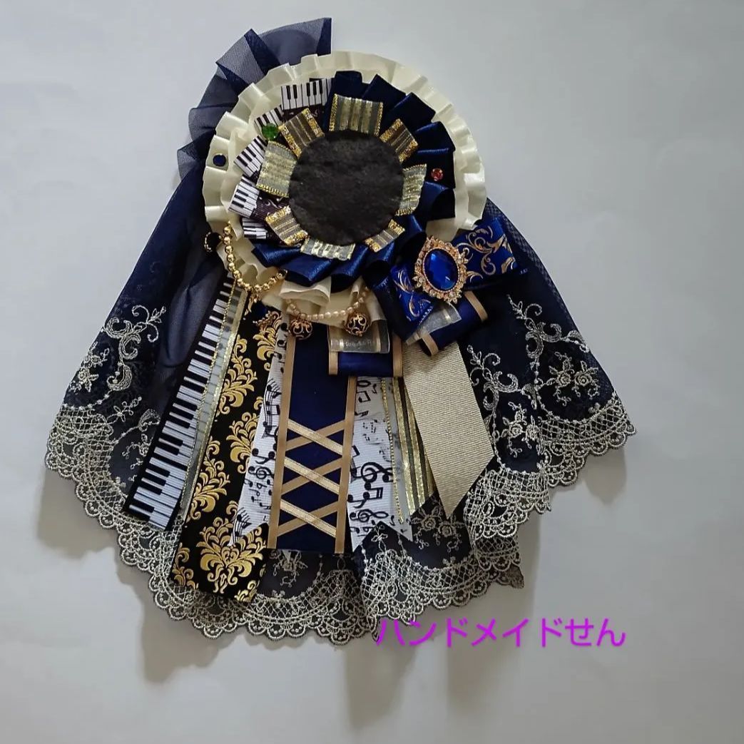 ロゼット あんスタ 月永レオ 缶バッジ付き - メルカリ