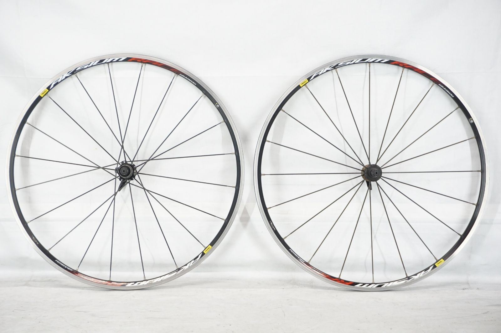 MAVIC 「マヴィック」 AKSIUM RACE C15 シマノ10速 ホイールセット