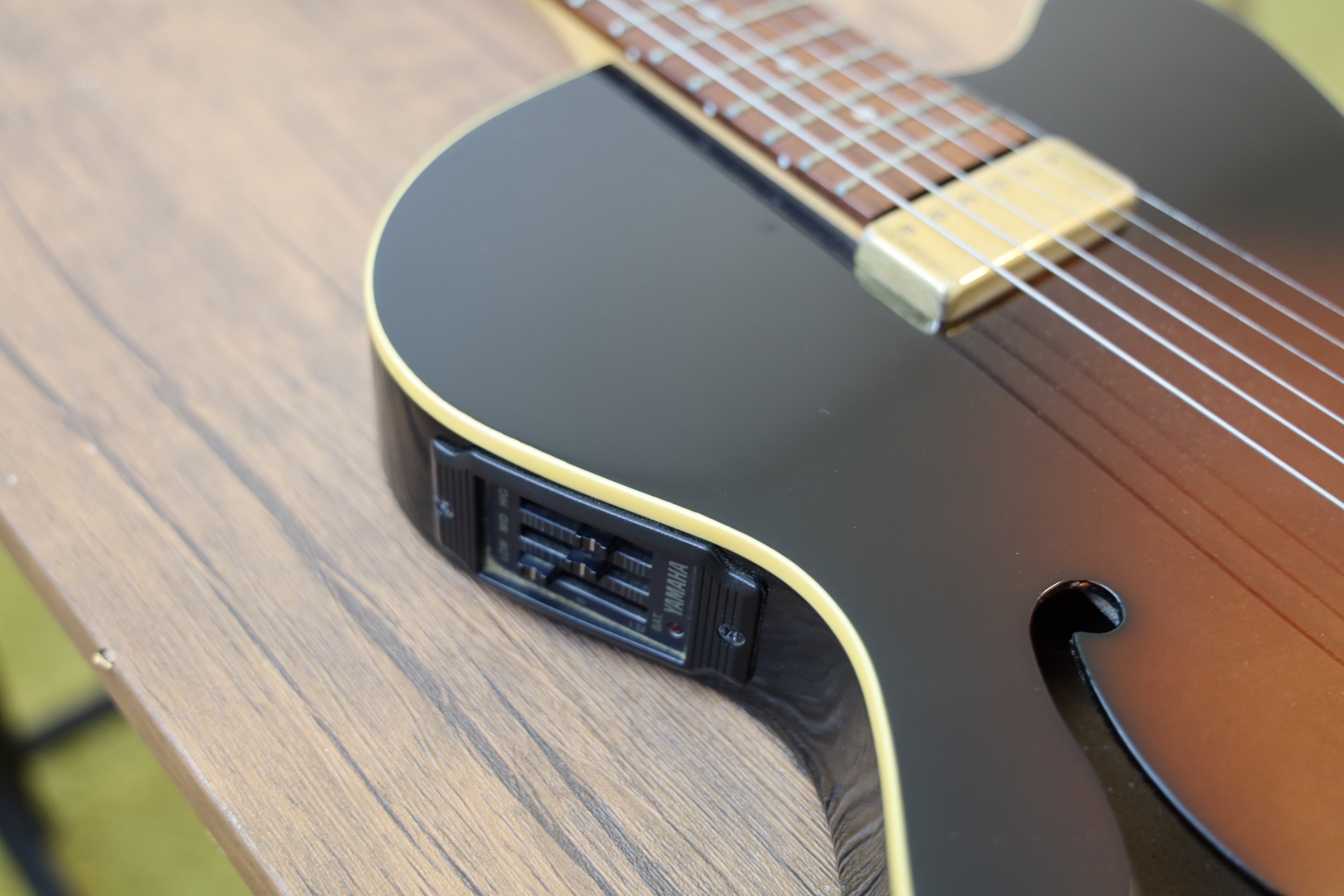 ギターレビュー]Yamaha AEX-500｜Croquetteギター機材研究