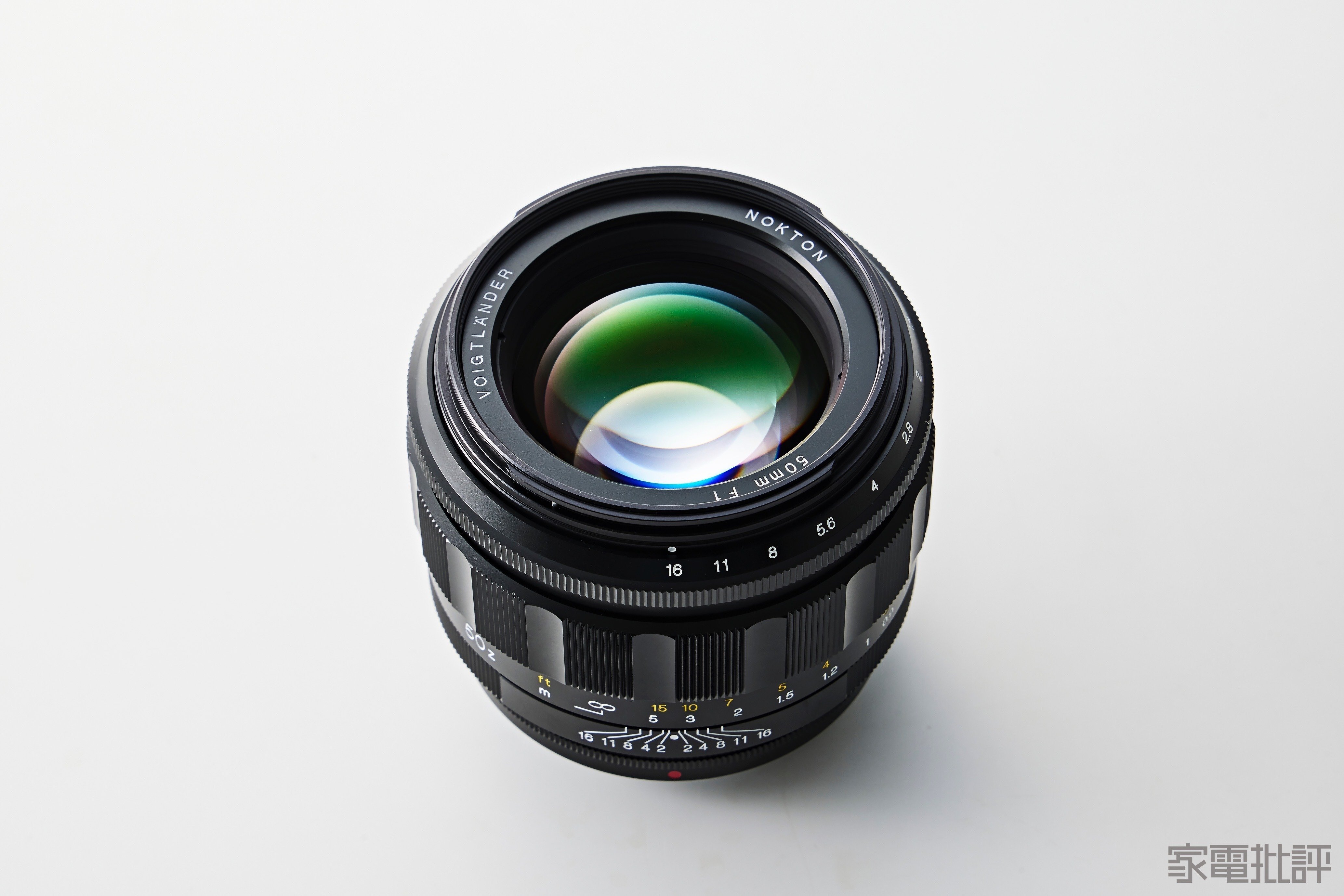 マニュアルフォーカスのススメ】 Voigtländer標準レンズレビュー