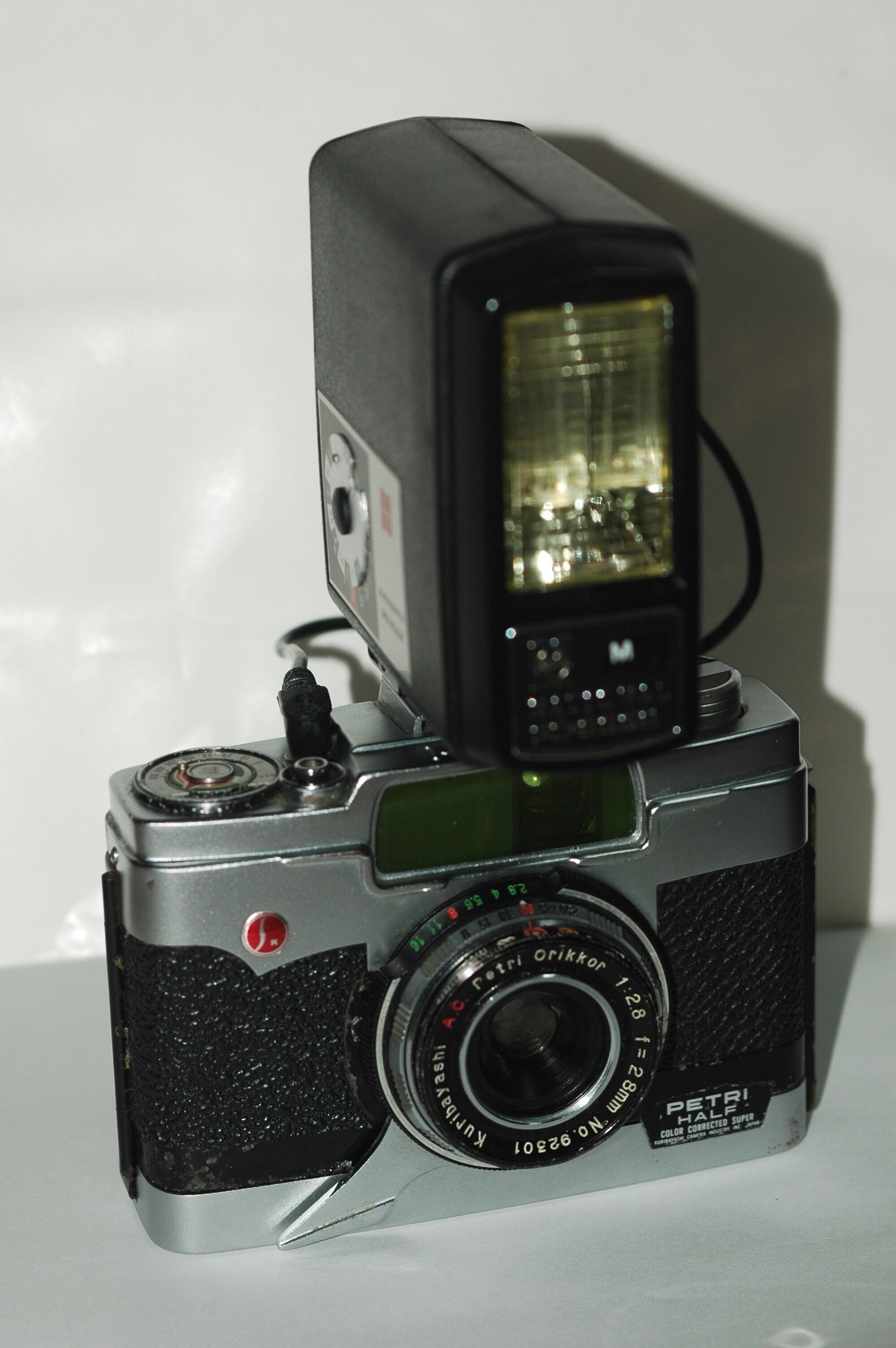 ペトリハーフ “PETRI HALF”を修理して撮影｜Sven.