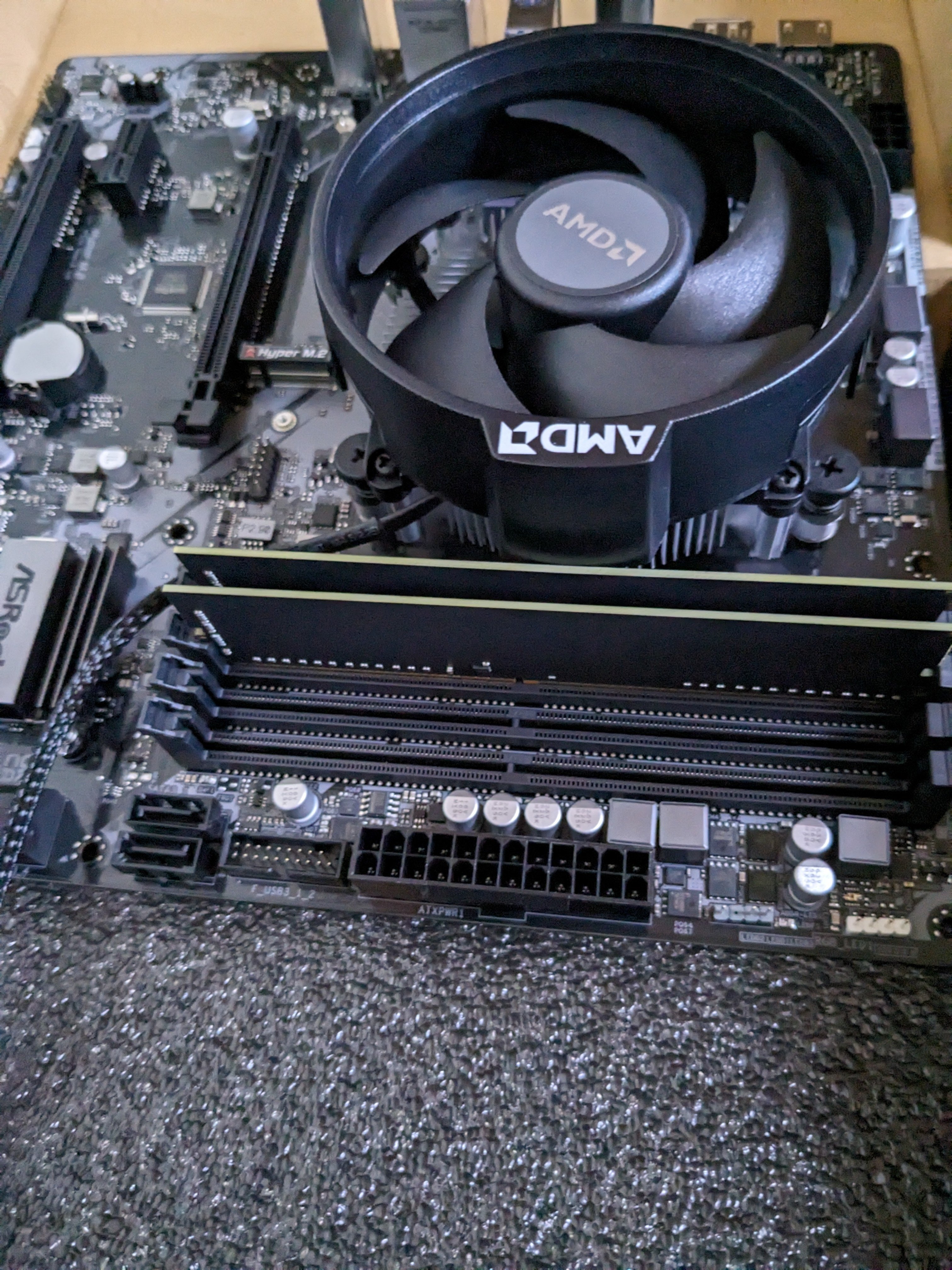 SandyBridgeからRyzen5 5600G+RTX3060の10万以下自作PCへの移行