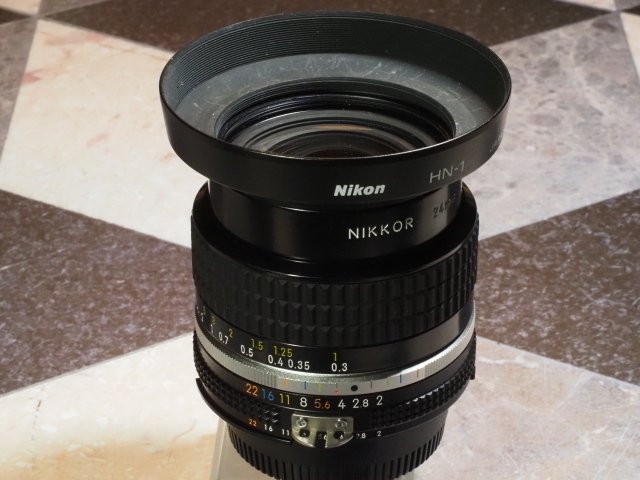 レンズ沼の歩き方」Nikon Ai-Nikkor 24mm F2S ｜saphirinus