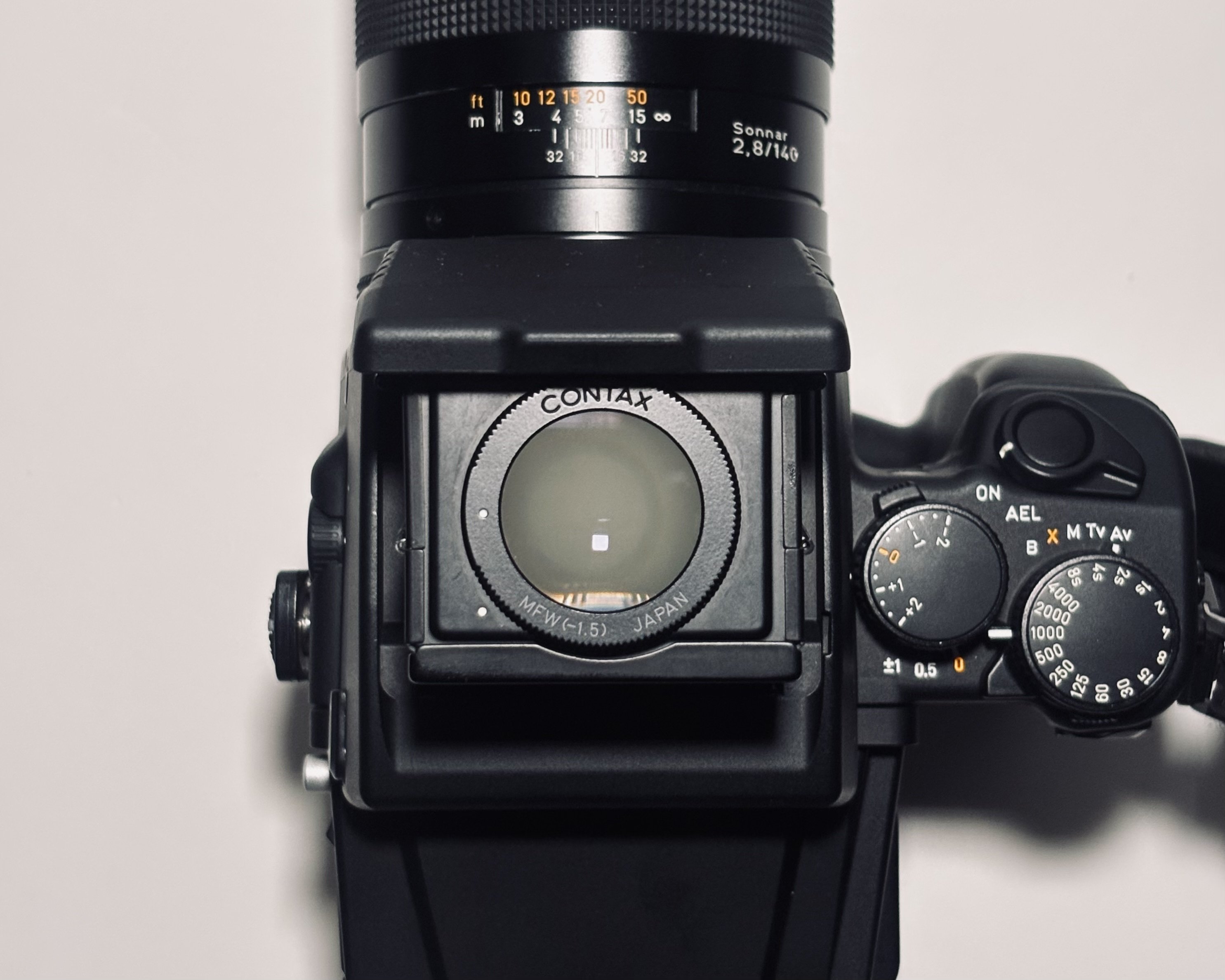 CONTAX645にウエストレベルファインダーを付けて思うこと｜Takumi Ikeda