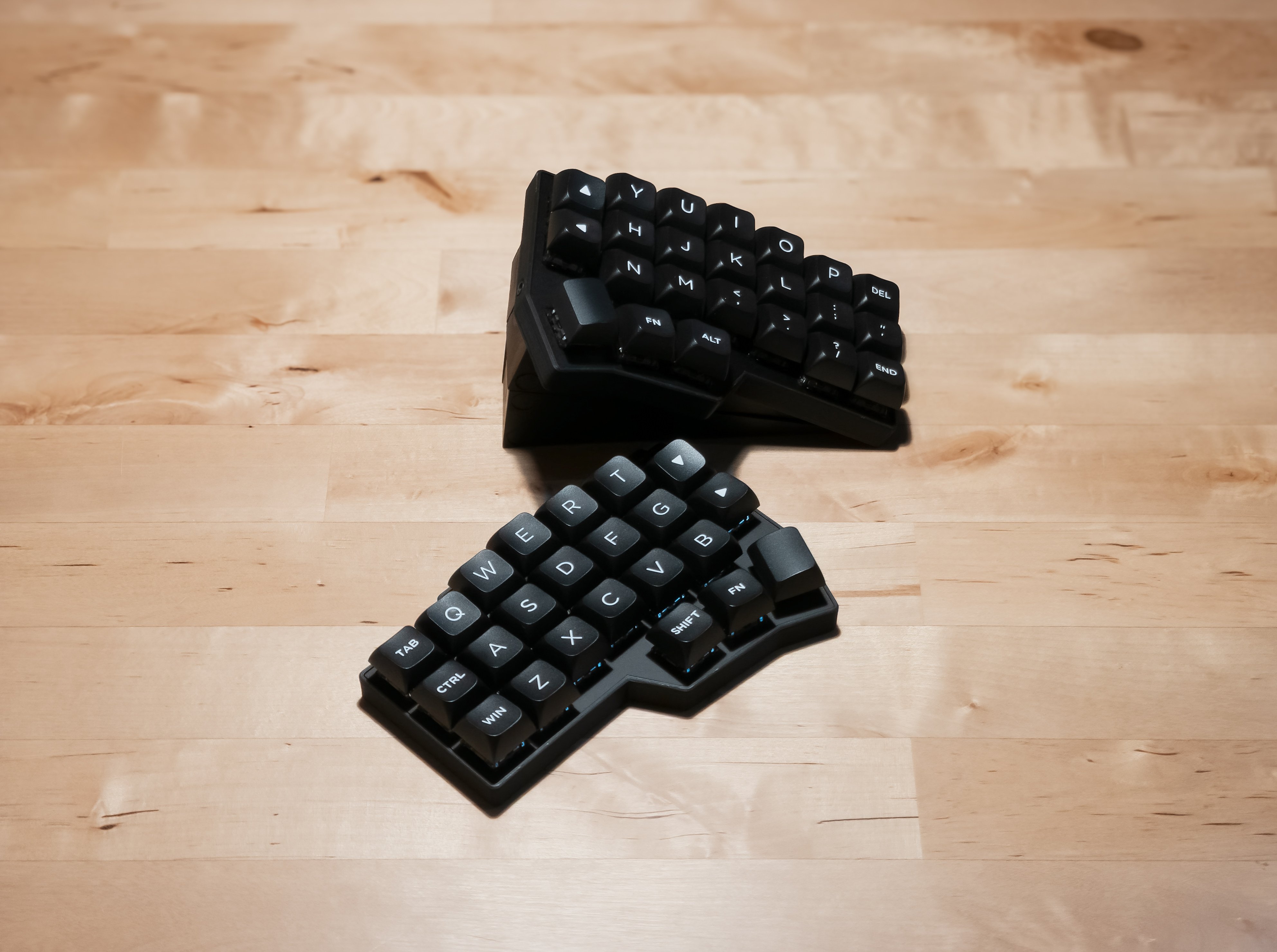 キーボード沼】Corne V4 Cherry │ マイレシピをご紹介!! 2025年最新版