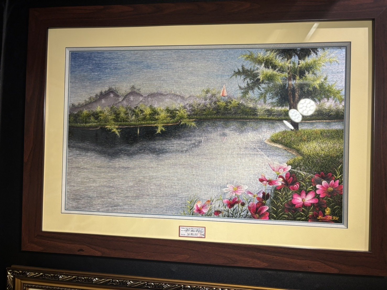 XQ Vietnam 高級シルク刺繍アート 麻生太郎氏 安倍晋三氏購入のブランド XQ