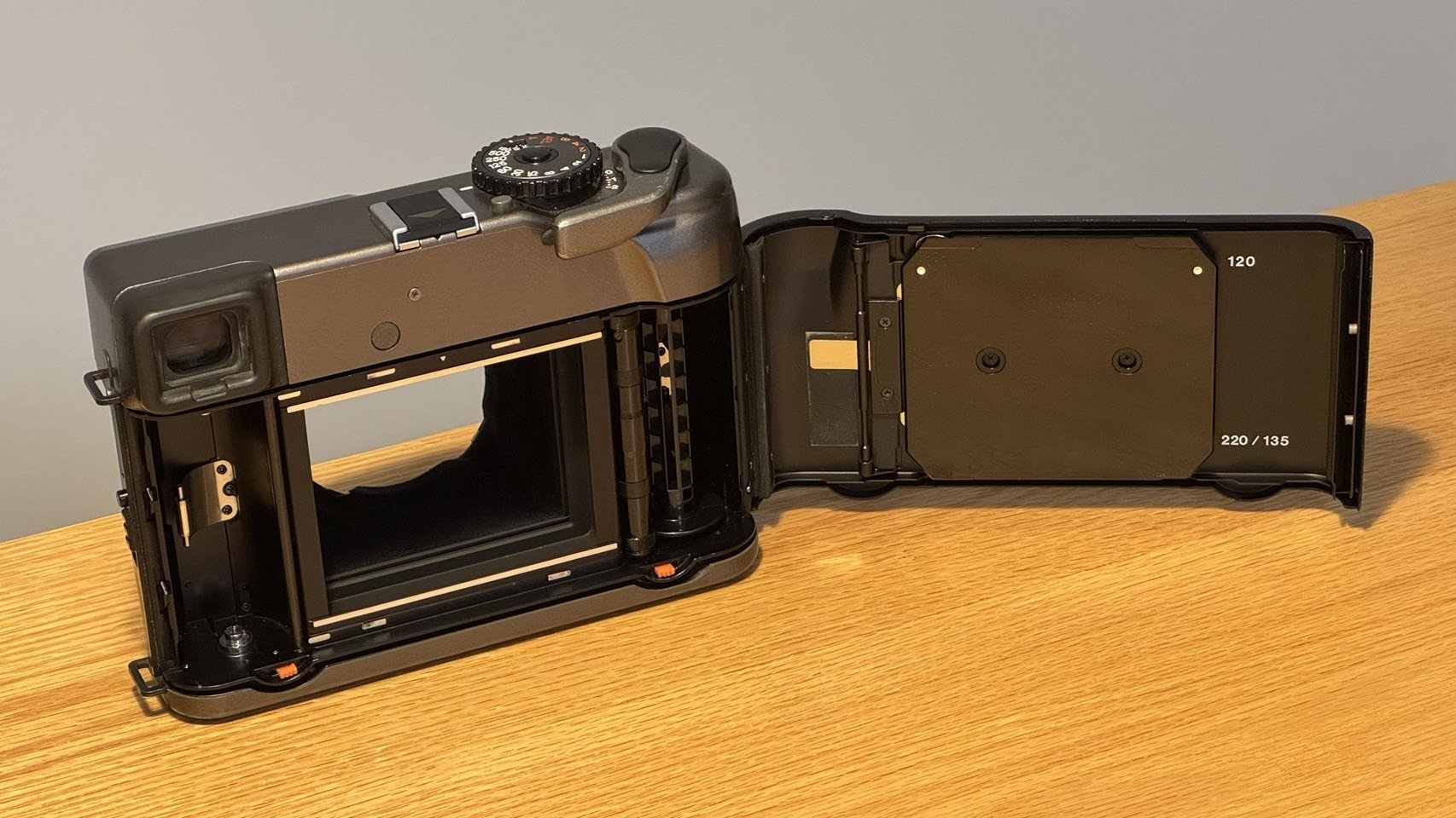 機材】Mamiya 7を購入しました｜もろこし