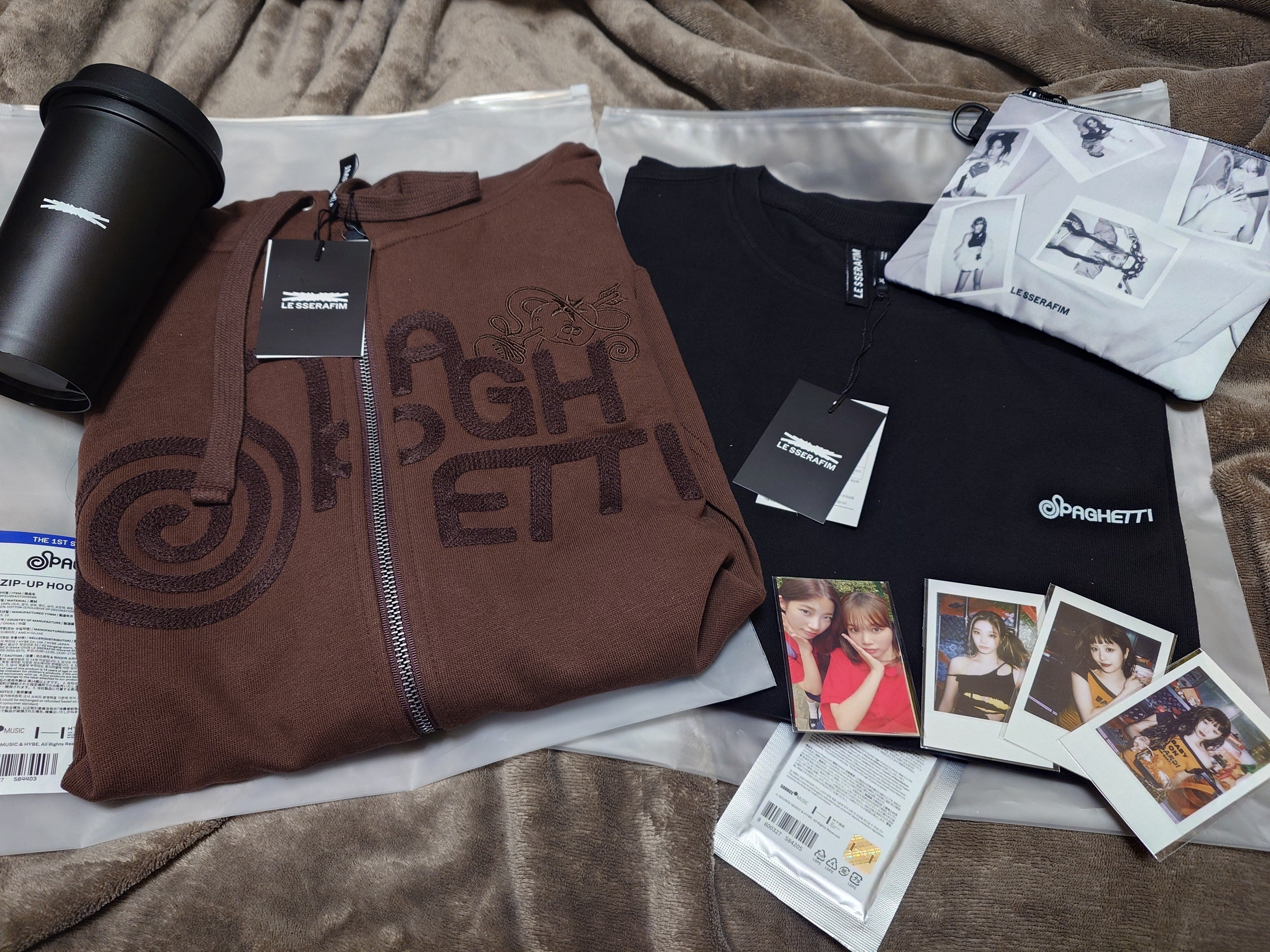 LE SSERAFIMの『SPAGHETTI』のグッズなどが届きました！｜Ronin-浪人-