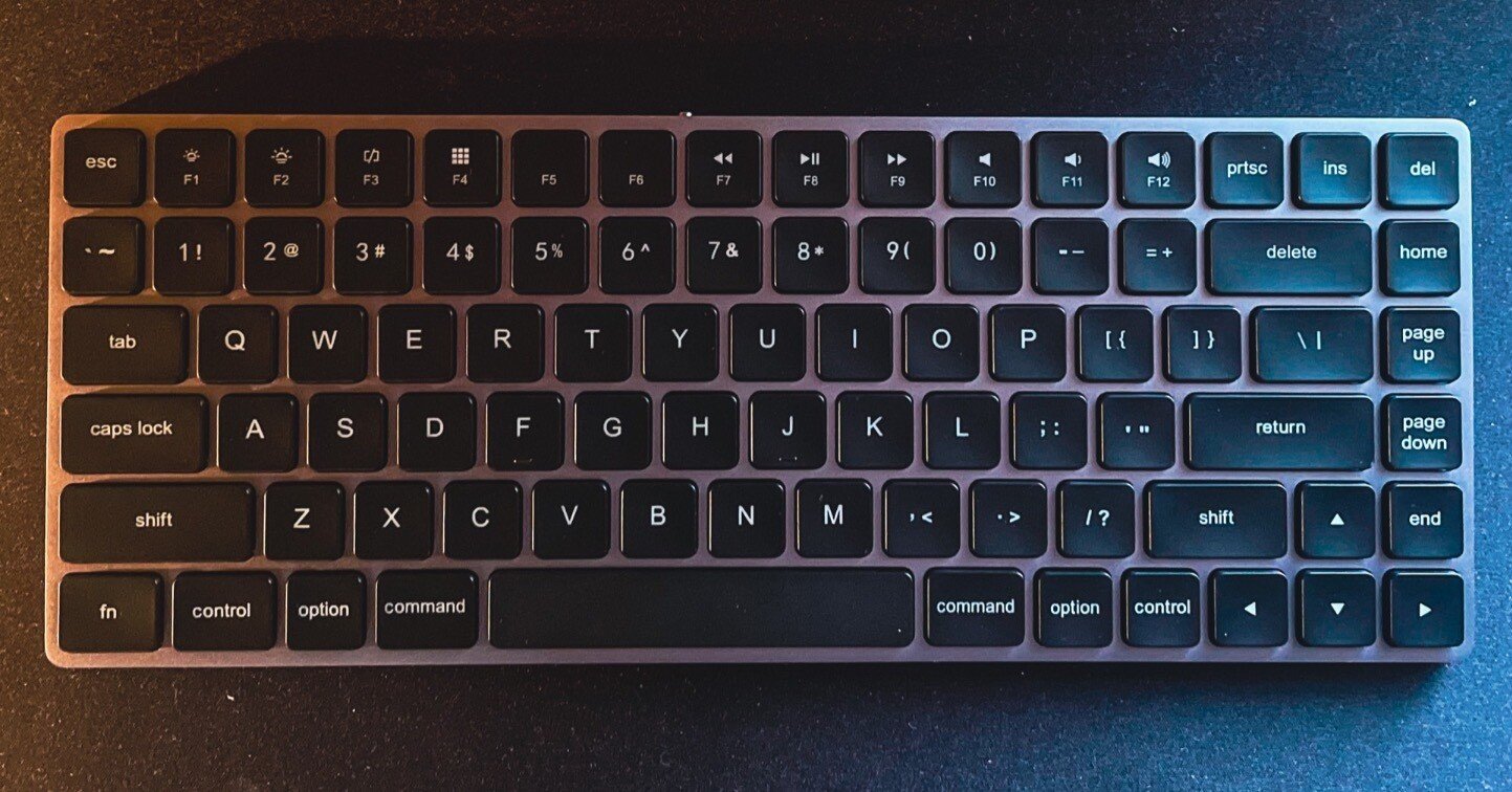 VISSLES LP85 keyboard】”極薄メカニカル式キーボード“レビュー｜書店