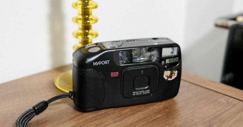きらくに使えるフィルムカメラ : RICOH MyPORT ZOOM mini P｜Yuhi