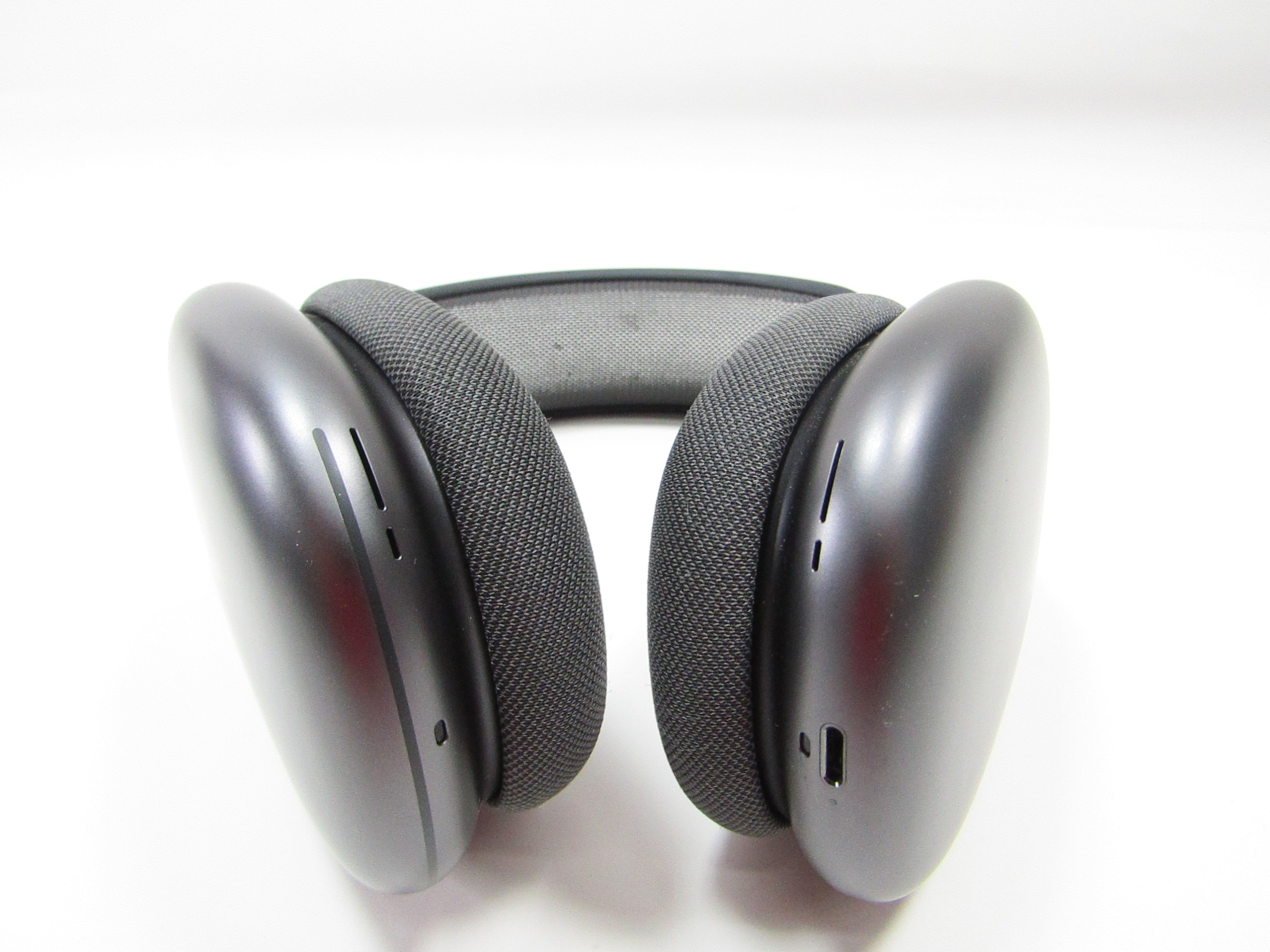 Apple AirPods Max A2096 Noise Cancelling Voice Activated Wireless